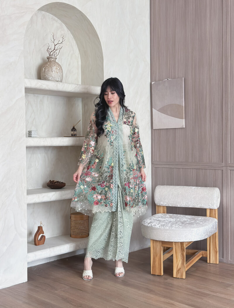 Ganika gardenia tunic sage