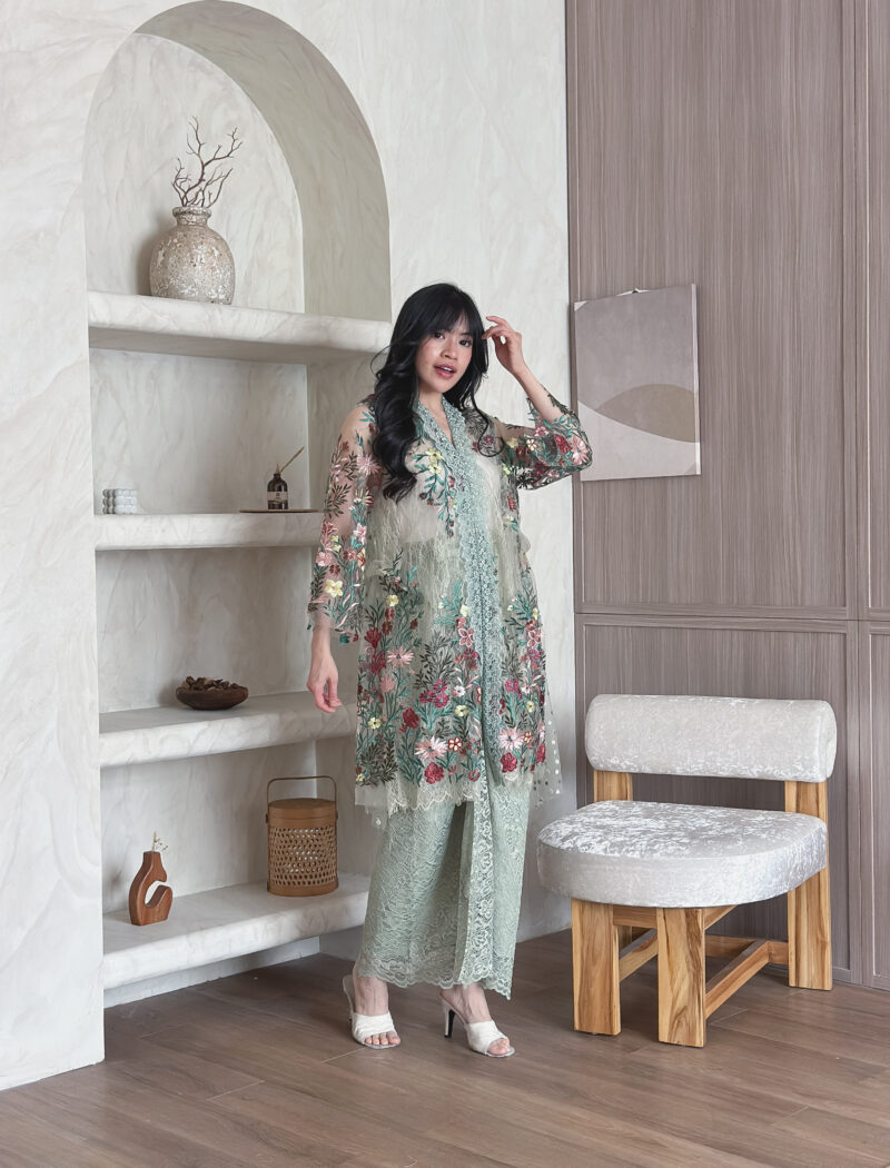 Ganika gardenia tunic sage - Image 2