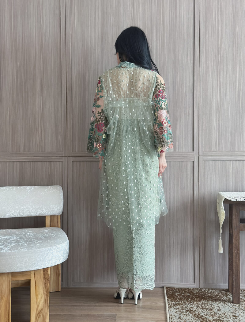 Ganika gardenia tunic sage - Image 5