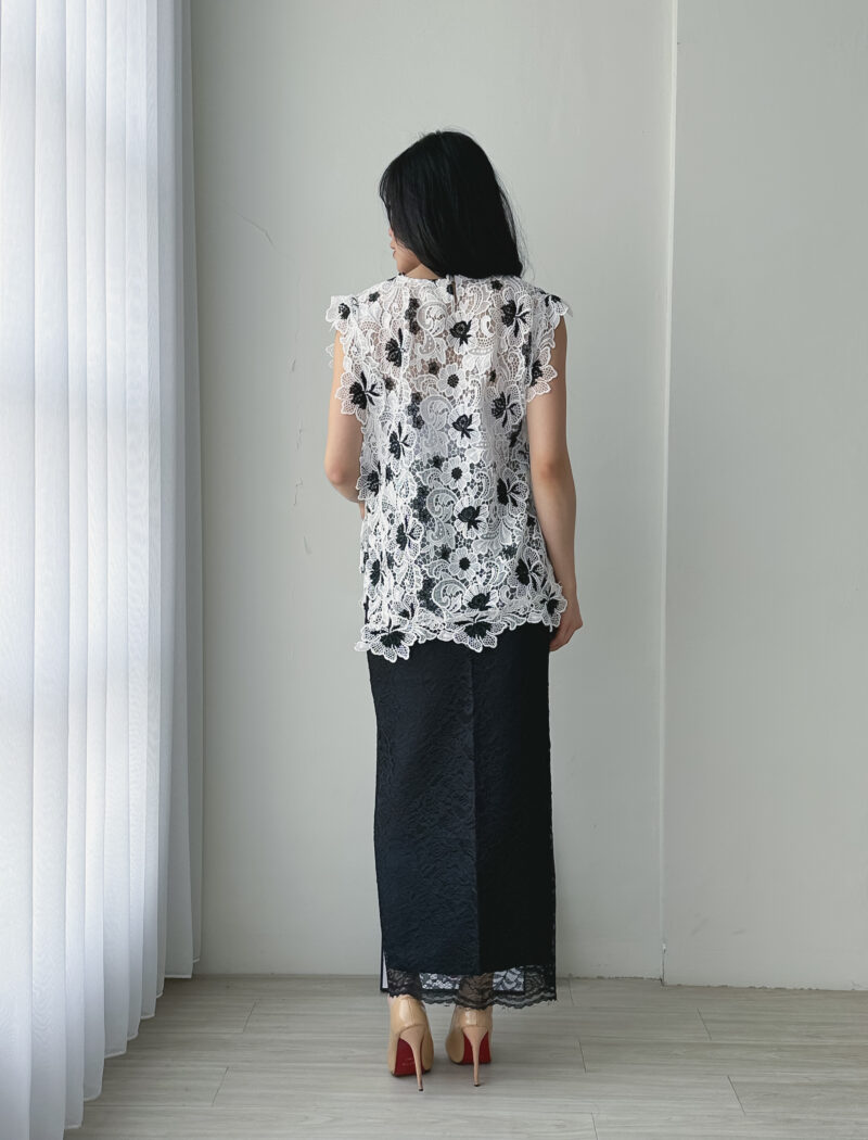 Vest Prada Black on white - Image 2