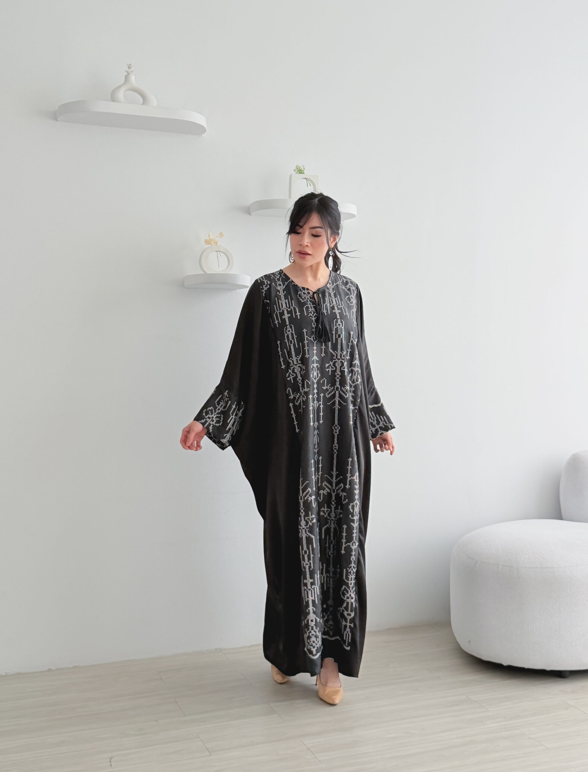 Kavya Black - Image 2