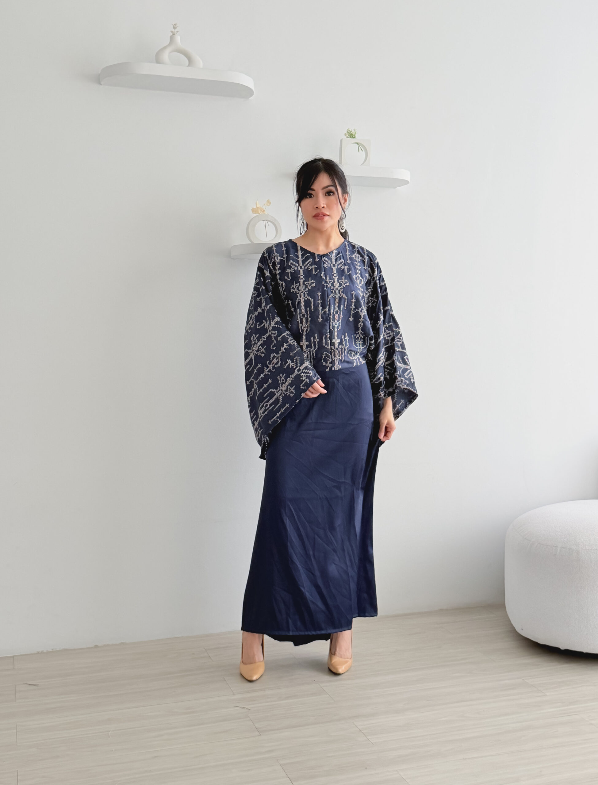 Naykila Kaftan - Image 2